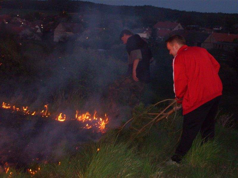 Jelikož byl zástupce sboru pouze jediný, museli hasit i ostatní: