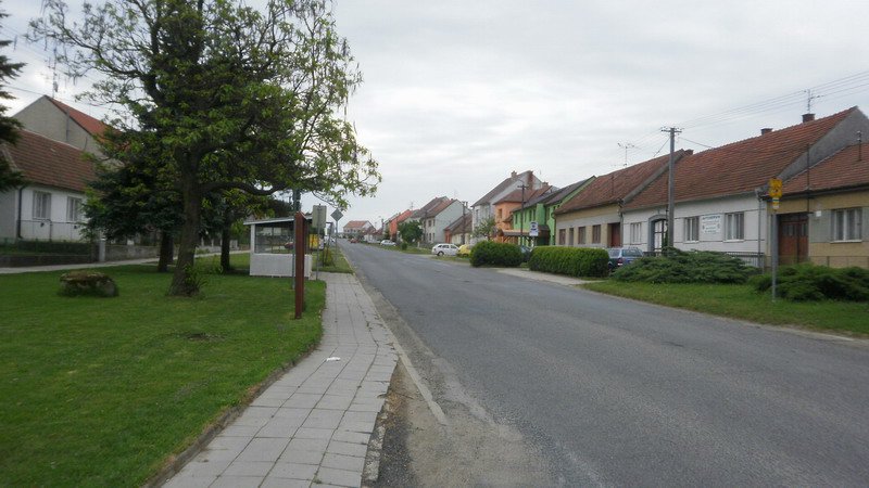 Výlet zahájíme v obci Nová Ves u autobusové zastávky vedle základní školy.