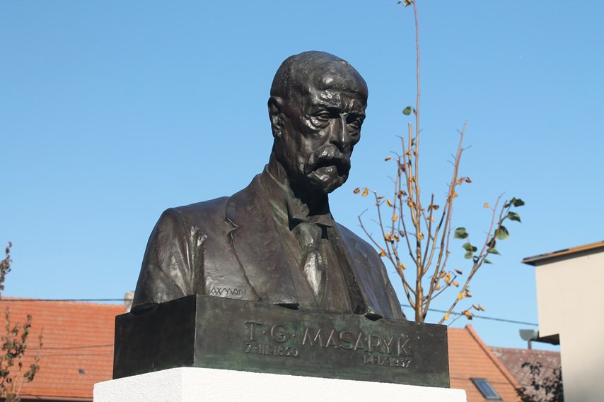 Busta našeho prvního prezidenta Tomáše Garrigue Masaryka.