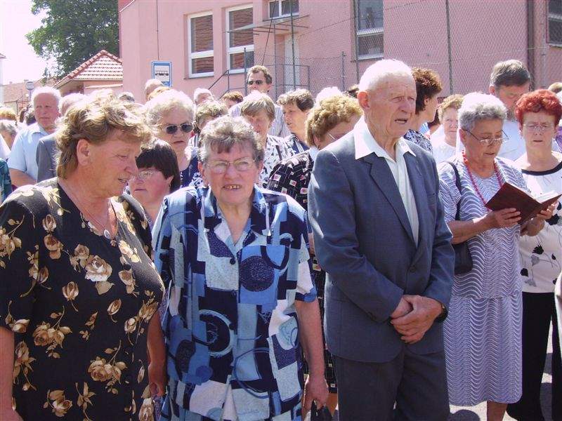 Poutníci ze Senorad tvoří velkou část z průvodu. Podle obce Senorady je také pojmenována jedna loď "senoradská loď" v mohelském kostele Všech Svatých. (Loď je název pro část kostela, Mohelno má dvě: hlavní loď a vedlejší senoradskou loď).