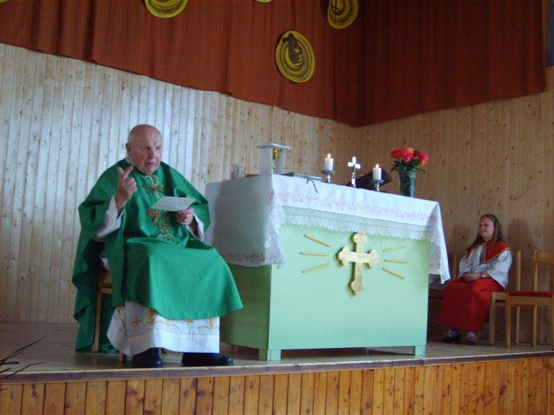 Mši sloužil mohelský farář P. Jan Kabátek.