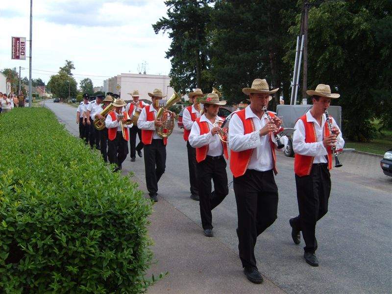 .. a průchod obcí zpět k penzionu..