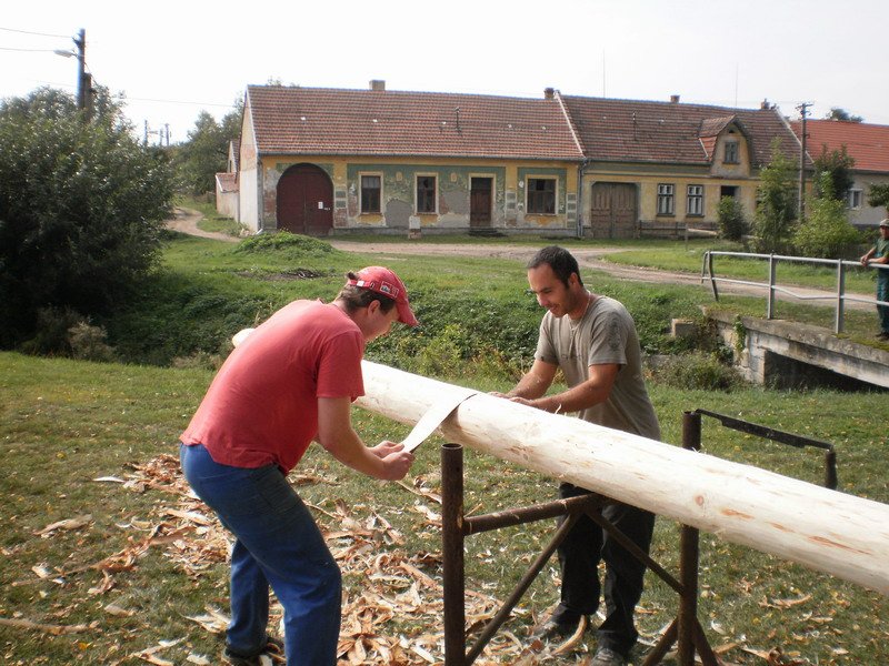 Takže mája byla hned hotová a zbývalo jen dočistit.