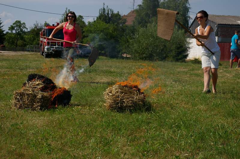 Historická ukázka hašení požáru