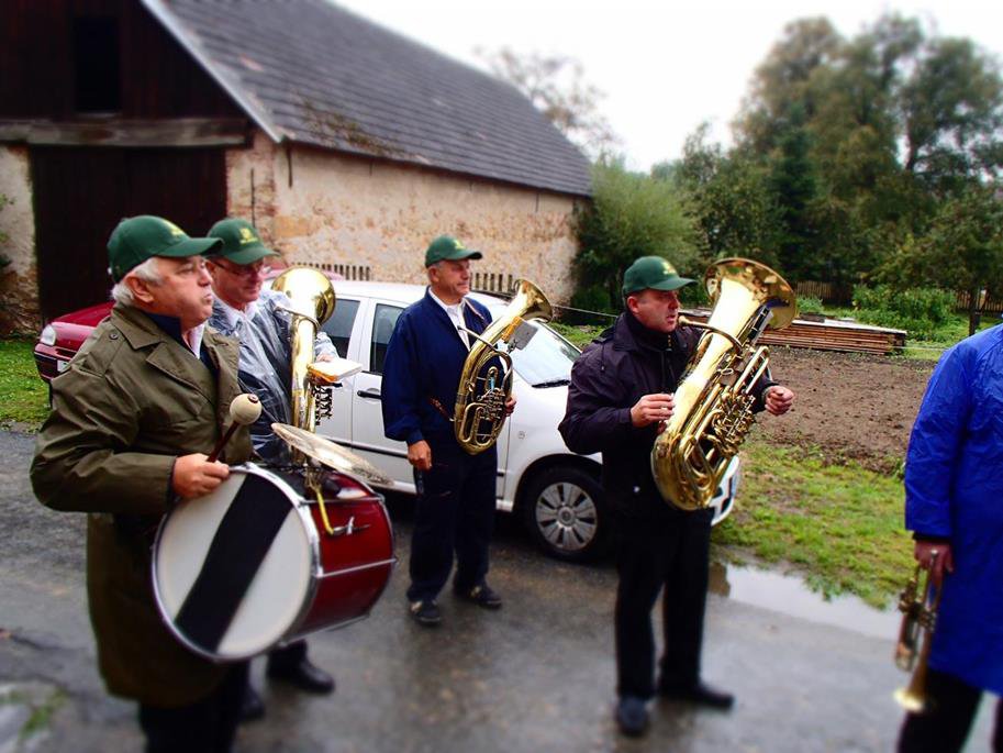 .. po další hodině jsme přemluvili i muzikanty :)