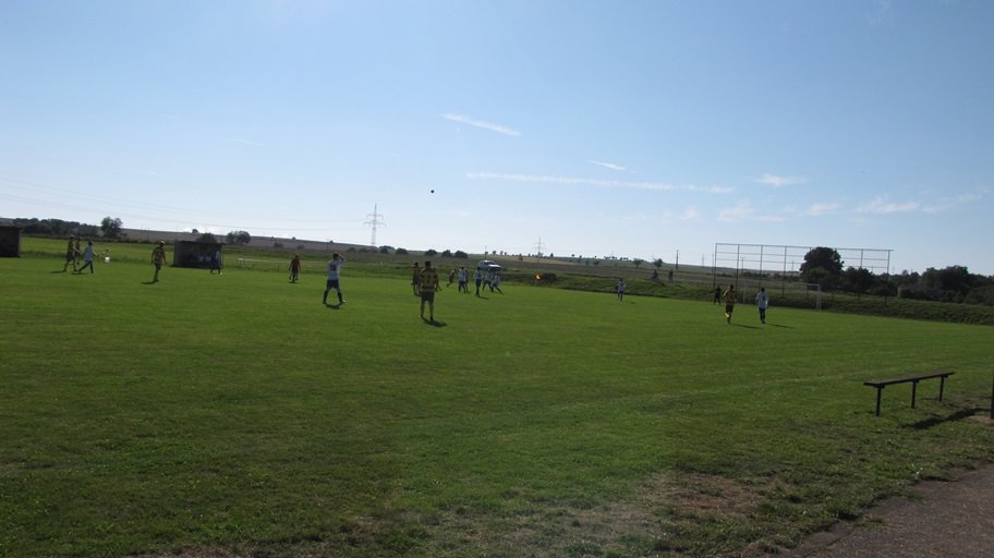Na závěr proběhl fotbalový zápas Senorady - Dolní Loučky.