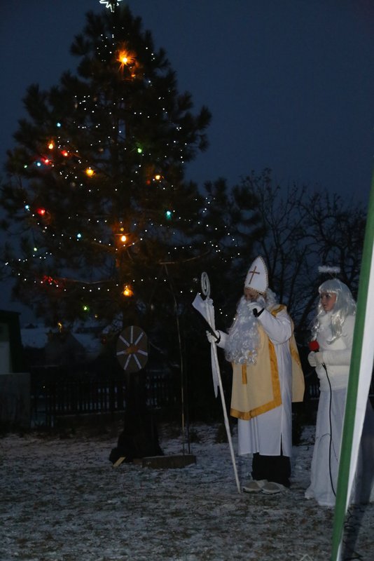 A poté dostal prostor už Mikuláš se svou čeládkou